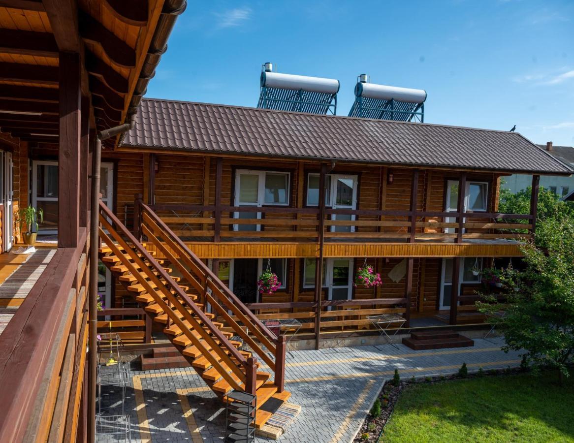 Rybatska 7 Hotel Chornomorsk Exterior photo